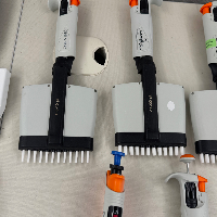Electronic Multichannel Pipettes - Quantity 7 image 2